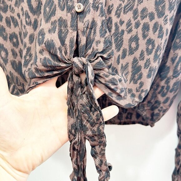 🌷SALE Cloth & Stone Bella Dahl Leopard Print Tie Front Top Size XS Oversized - Picture 15 of 15